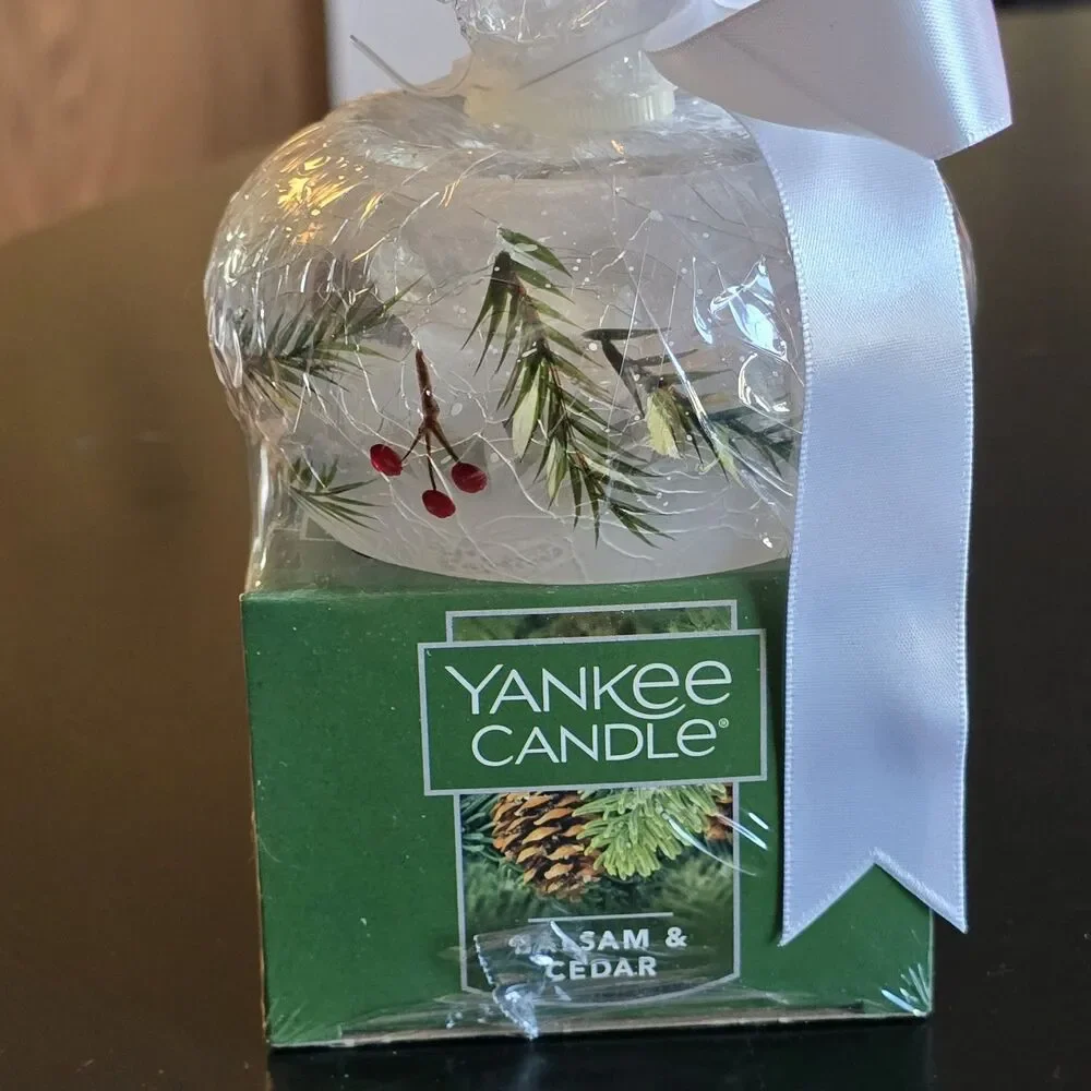 Yankee Candle Balsam & Cedar Scented Mini Tealight Candles 12 Pack Xmas 4-6hr